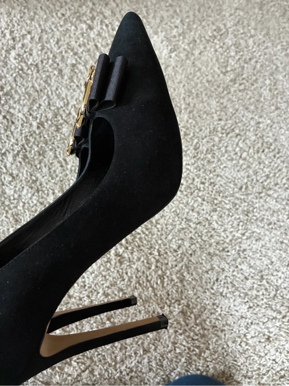 Jimmy Choo Black Pointed Toe Bow Pumps with Gold CC Emblem - Picture 9 of 12